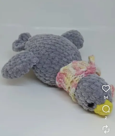Вязаная игрушка гусь-обнимусь, 14 см