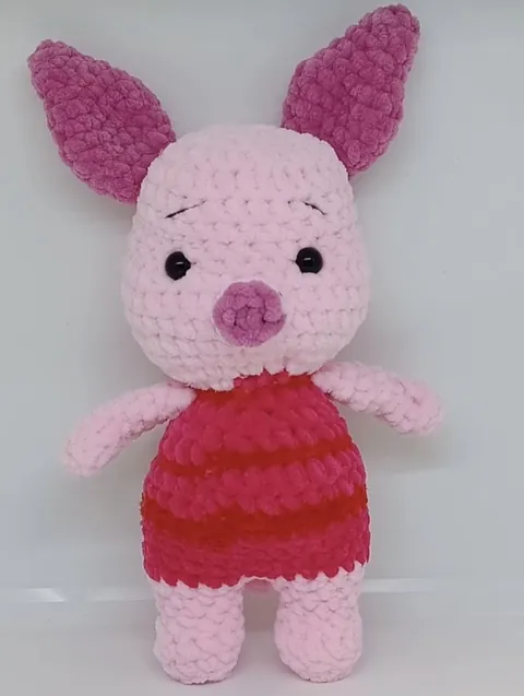 Вязаная игрушка Пятачок, 21 см